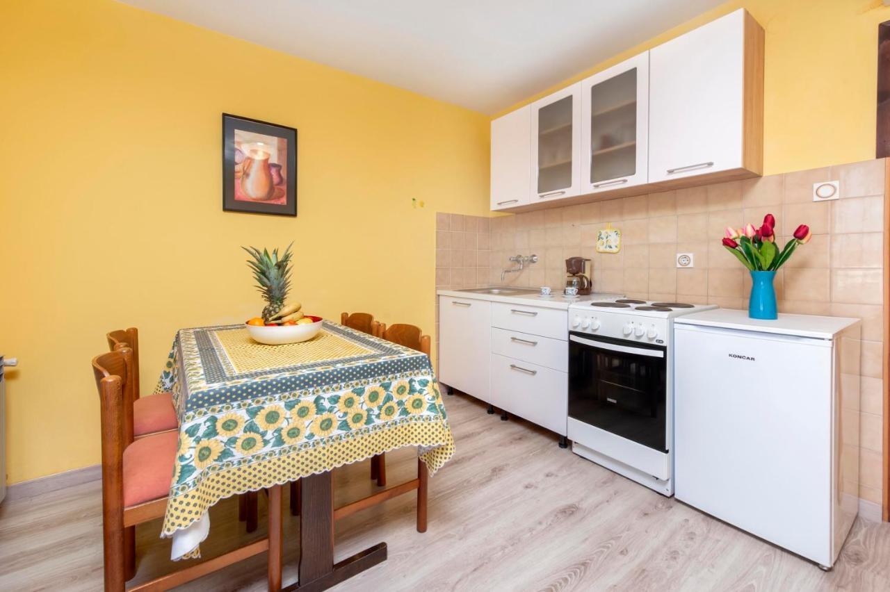 Apartments Adria Rovinj Luaran gambar