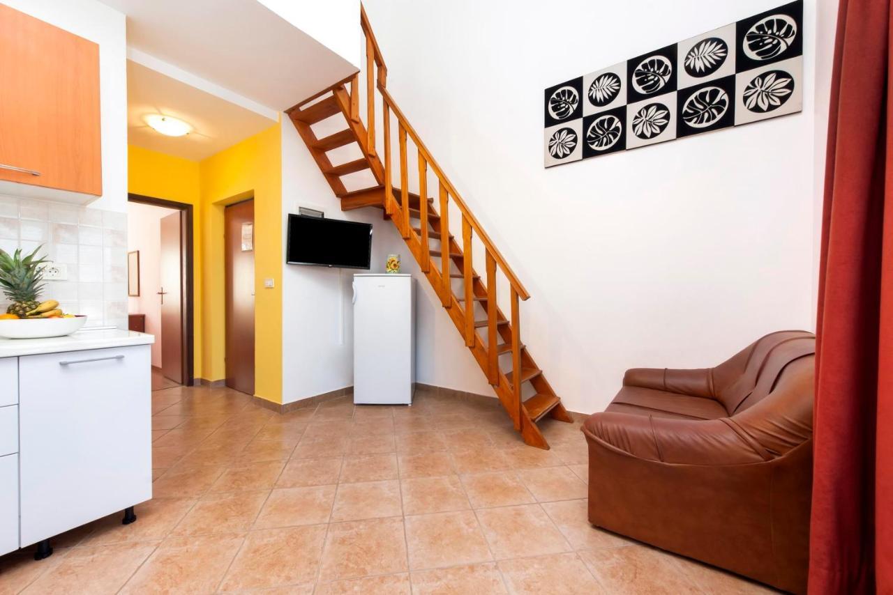 Apartments Adria Rovinj Luaran gambar