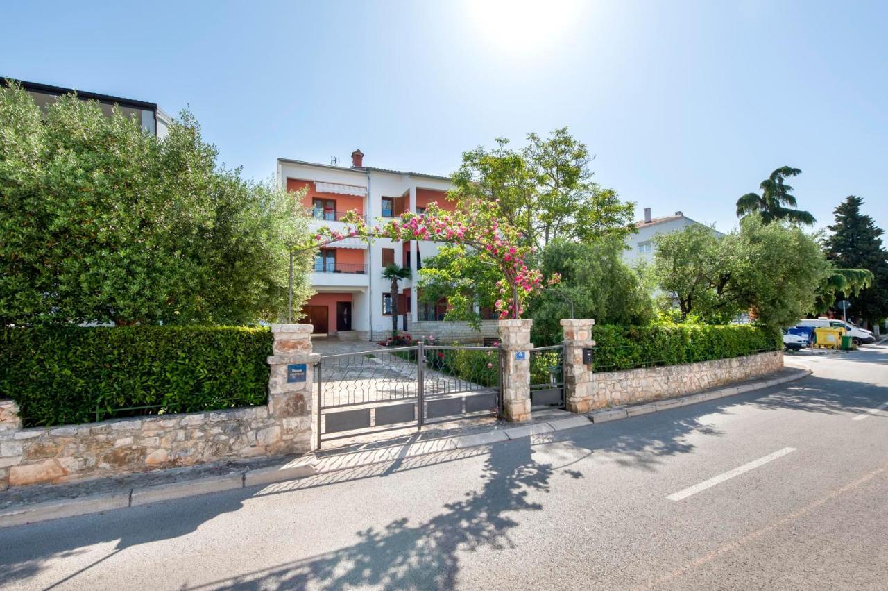 Apartments Adria Rovinj Luaran gambar